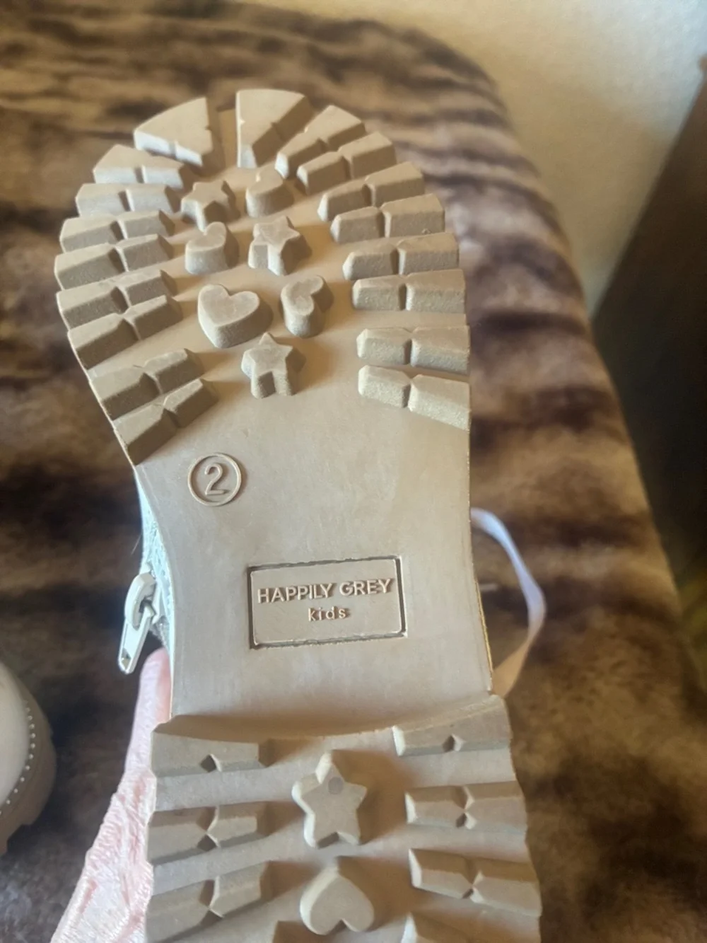 Little girls size 2 boots - Picture 2 of 4